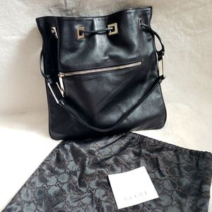 Gucci leather purse